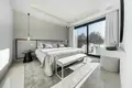 4-Schlafzimmer-Villa 538 m² Estepona, Spanien