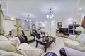 Complexe résidentiel Luxurious penthouse with a large private terrace
