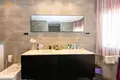 Haus 4 Schlafzimmer 275 m² Dos Hermanas, Spanien