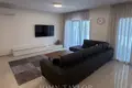 Apartamento 4 habitaciones  en Koinoteta Parekklesias, Chipre