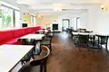 Commercial property 882 m² in Konstancin Jeziorna, Poland