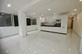 Mieszkanie 2 pokoi 85 m² Dos Hermanas, Hiszpania