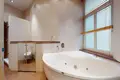 4 room apartment 135 m² in Riga, Latvia