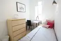 Kawalerka 6 pokojów 75 m² Koluszki, Polska