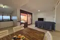Mieszkanie 2 pokoi 115 m² Manilva, Hiszpania