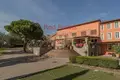 Propriété commerciale 608 m² à Lucques, Italie