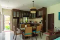 villa de 3 chambres 200 m² Rawai, Thaïlande