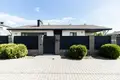 Cottage 183 m² Kalodziscanski sielski Saviet, Belarus