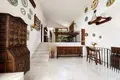 4 bedroom house 252 m² Dos Hermanas, Spain
