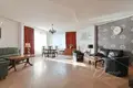 Casa 6 habitaciones 305 m² Riga, Letonia