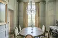 Château 35 chambres 1 700 m² Villeneuve-le-Roi, France