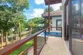 6 bedroom house 385 m² Coxen Hole, Honduras