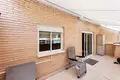 Mieszkanie 3 pokoi 109 m² Torrevieja, Hiszpania