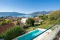 Mieszkanie 2 pokoi 100 m² Tivat, Czarnogóra