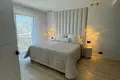 Villa de tres dormitorios 260 m² Finestrat, Španjolska