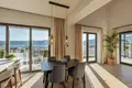 Ático 2 habitaciones 179 m² Tivat, Montenegro