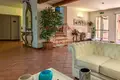 Propiedad comercial 2 000 m² en Grosseto, Italia