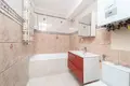 Mieszkanie 3 pokoi 54 m² Kraków, Polska