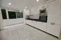 Mieszkanie 2 pokoi 85 m² Dos Hermanas, Hiszpania