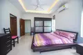 Villa de tres dormitorios 440 m² Chalong, Tailandia
