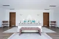 villa de 5 dormitorios  Tivat, Montenegro