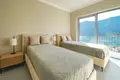 3 bedroom apartment 158 m² Dobrota, Montenegro