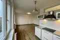 Mieszkanie 3 pokoi 53 m² Miasto Stołeczne Praga, Czechy