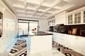 Casa grande 8 habitaciones 1 200 m² Dosemealti, Turquía