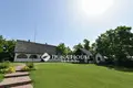 Cottage 425 m² Felsolajos, Hungary