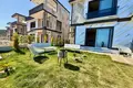 4 bedroom Villa 280 m² Mezitli, Turkey
