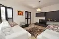 Casa 9 habitaciones 282 m² Budva, Montenegro