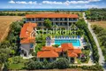 Hôtel 2 243 m² à Kalyves Polygyrou, Grèce