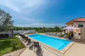 6 bedroom villa 355 m² Umag, Croatia