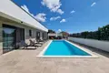 Villa de tres dormitorios 220 m² Pola, Croacia