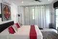 Вилла 3 спальни 200 м² Равай, Таиланд