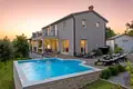 3-Schlafzimmer-Villa 140 m² Rabac, Kroatien