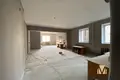 Commercial property 916 m² in Maladzyechna, Belarus
