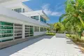 Вилла 4 спальни 600 м² Равай, Таиланд