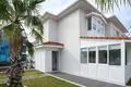 Dom 5 pokojów 230 m² Guzelbahce, Turcja