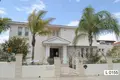 Вилла 4 спальни 750 м² Лация, Кипр