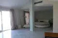 Mieszkanie 3 pokoi 223 m² Marbella, Hiszpania