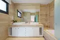 4 bedroom house 248 m² San Pedro Alcantara, Spain