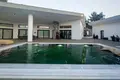 Вилла 6 спален 250 м² Луварас, Кипр