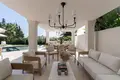 4 bedroom house 388 m² San Pedro Alcantara, Spain