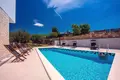 3 bedroom house 300 m² Croatia, Croatia