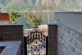 3-Schlafzimmer-Villa 500 m² Dobrota, Montenegro
