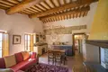 Commercial property 650 m² in Siena, Italy