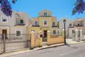 5 bedroom house 275 m² Dos Hermanas, Spain