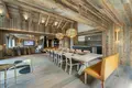 Chalet 6 bedrooms  in Les Allues, France