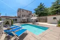 3 room house 218 m² Opcina Svetvincenat, Croatia